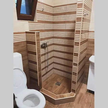 Casa vacanze Casa Intreaga Cu Gradina Si Foisor Privat - Bychoice